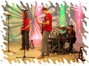 German Costarican rockgroup Sauerkraut presents the soccer song Let�s vamos in Canal 7 